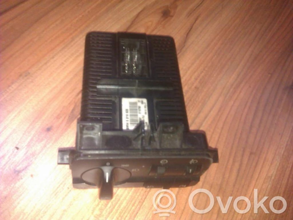 Interruptor de luz   6919828,6919828