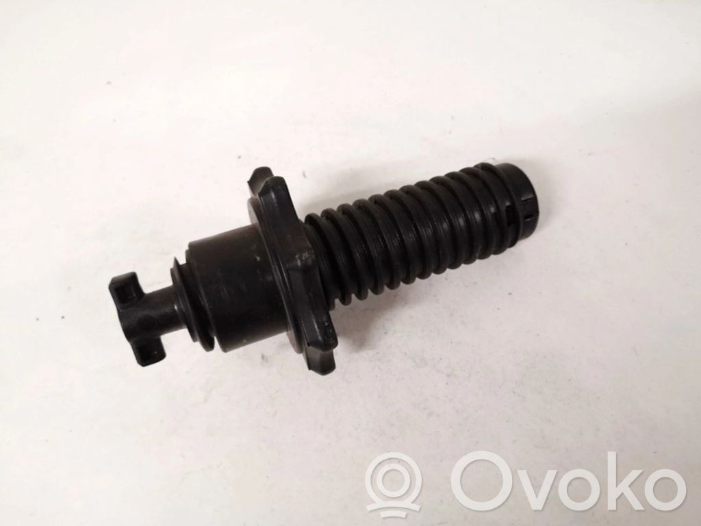Volkswagen Touran I Bullone fissaggio ruota di scorta