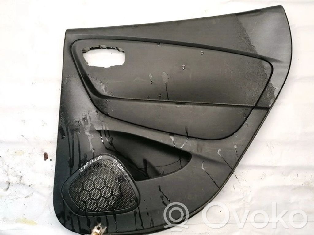 Renault Captur Takaoven verhoilu 
