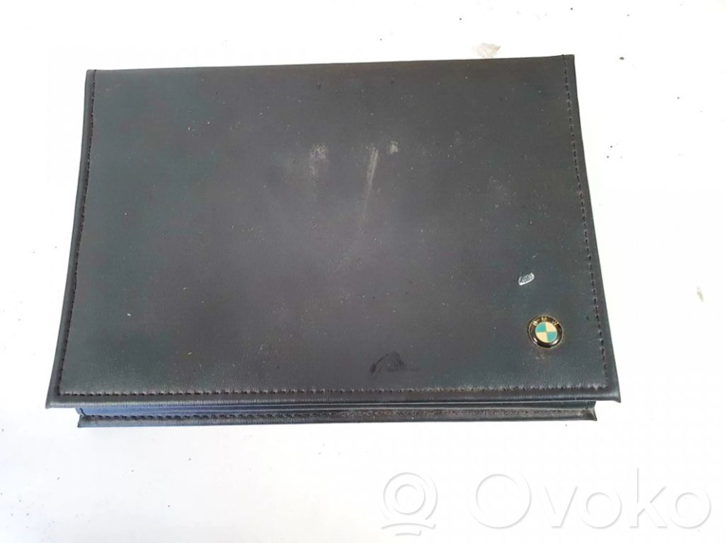 Carte/manual proprietar cu istoric service