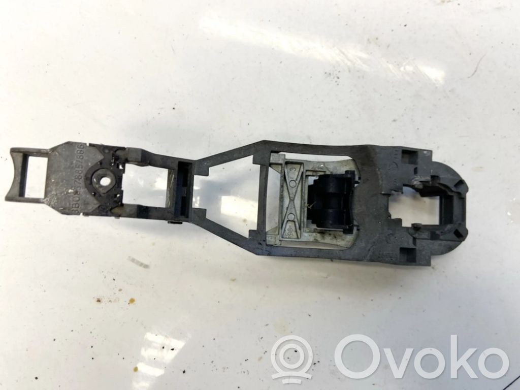 Volkswagen PASSAT B5.5 Maniglia esterna per portiera anteriore