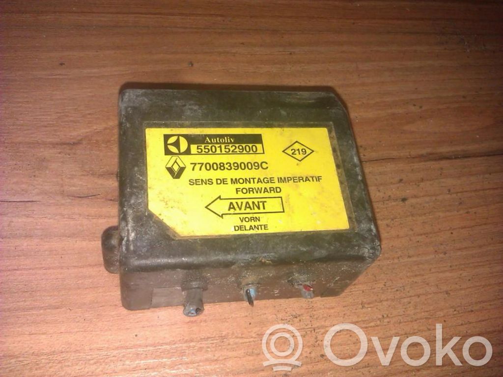 Airbag control unit/module   7700839009C,7700839009C