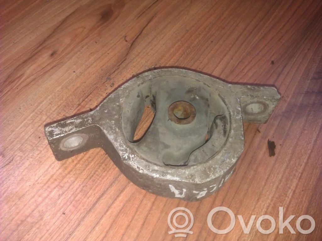 Nissan Micra Engine mount bracket 