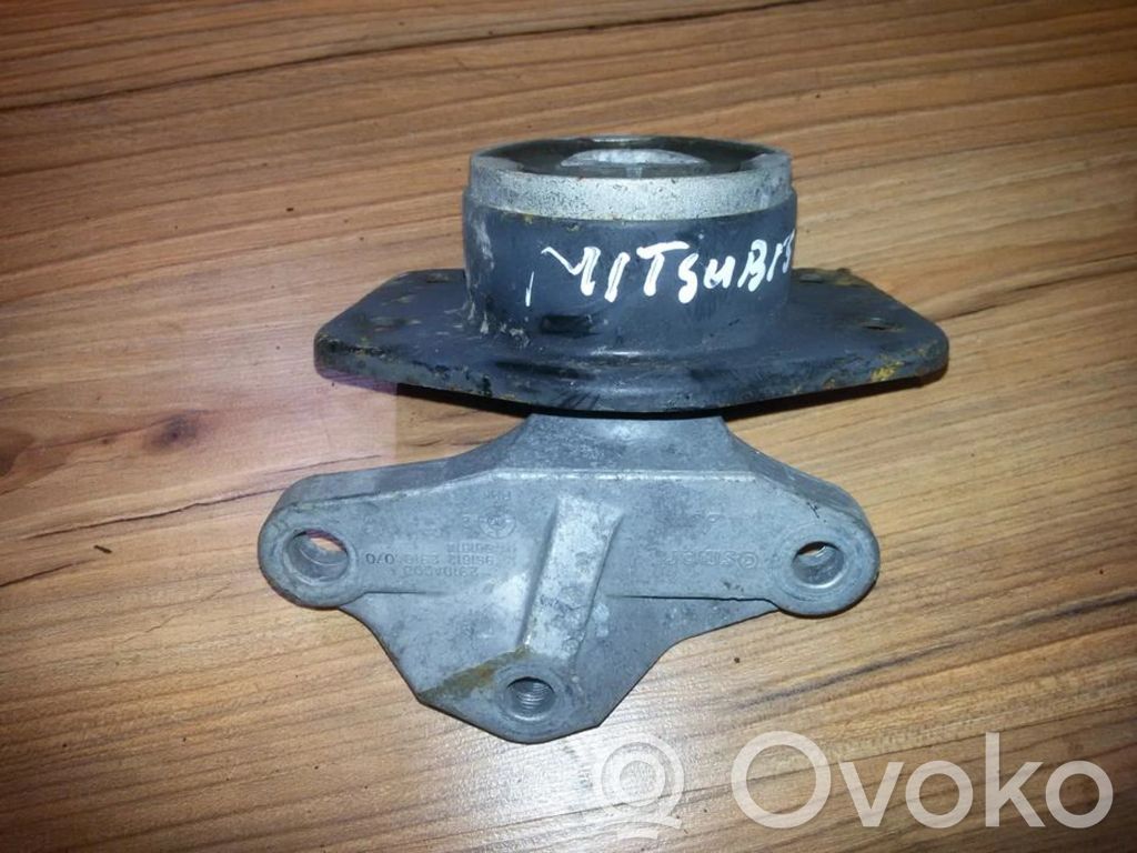 Engine mount bracket   MR961612,MR961612