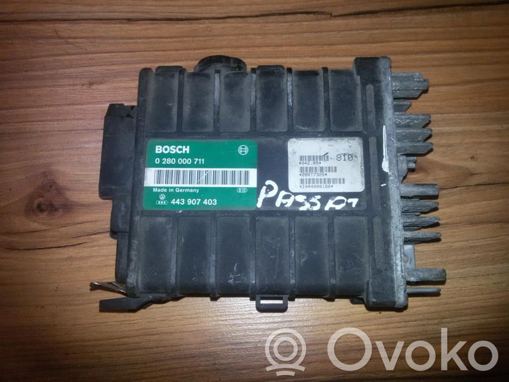 Volkswagen PASSAT B3 Unitate/modul de control motor 