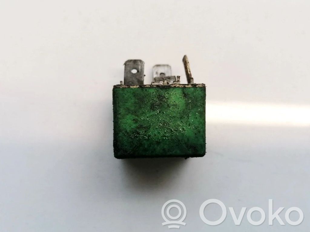 Alte relee   12V25A03601,12V25A03601