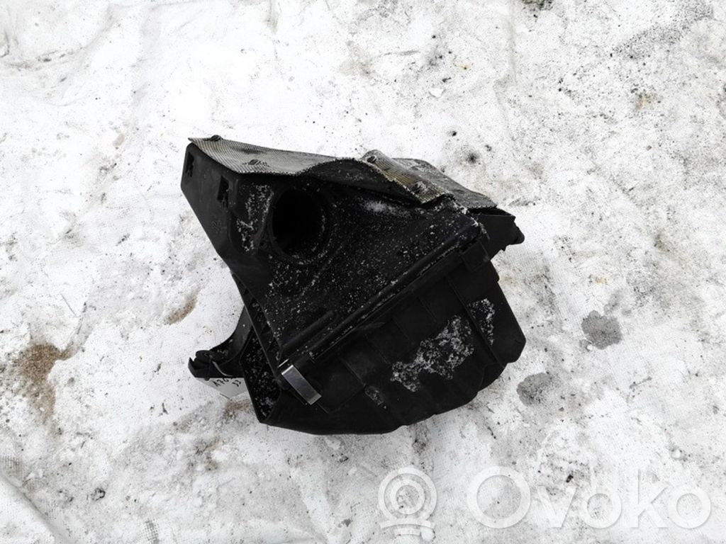 Volkswagen PASSAT B5 Ilmansuodattimen kotelo 