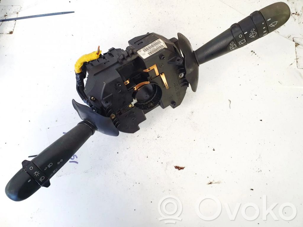 Alfa Romeo 147 Leva/interruttore dell’indicatore di direzione e tergicristallo 
