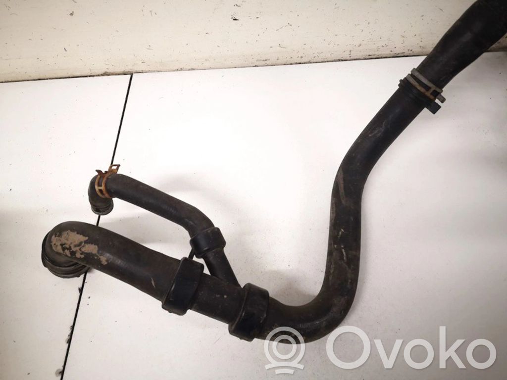 Ford Galaxy Tubo flessibile del liquido di raffreddamento del motore 