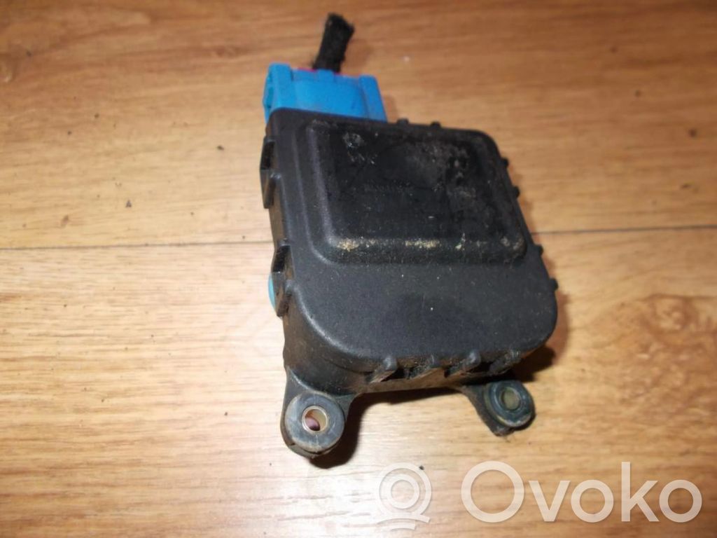 Audi A4 S4 B5 8D Motor/actuator clapetă aer 
