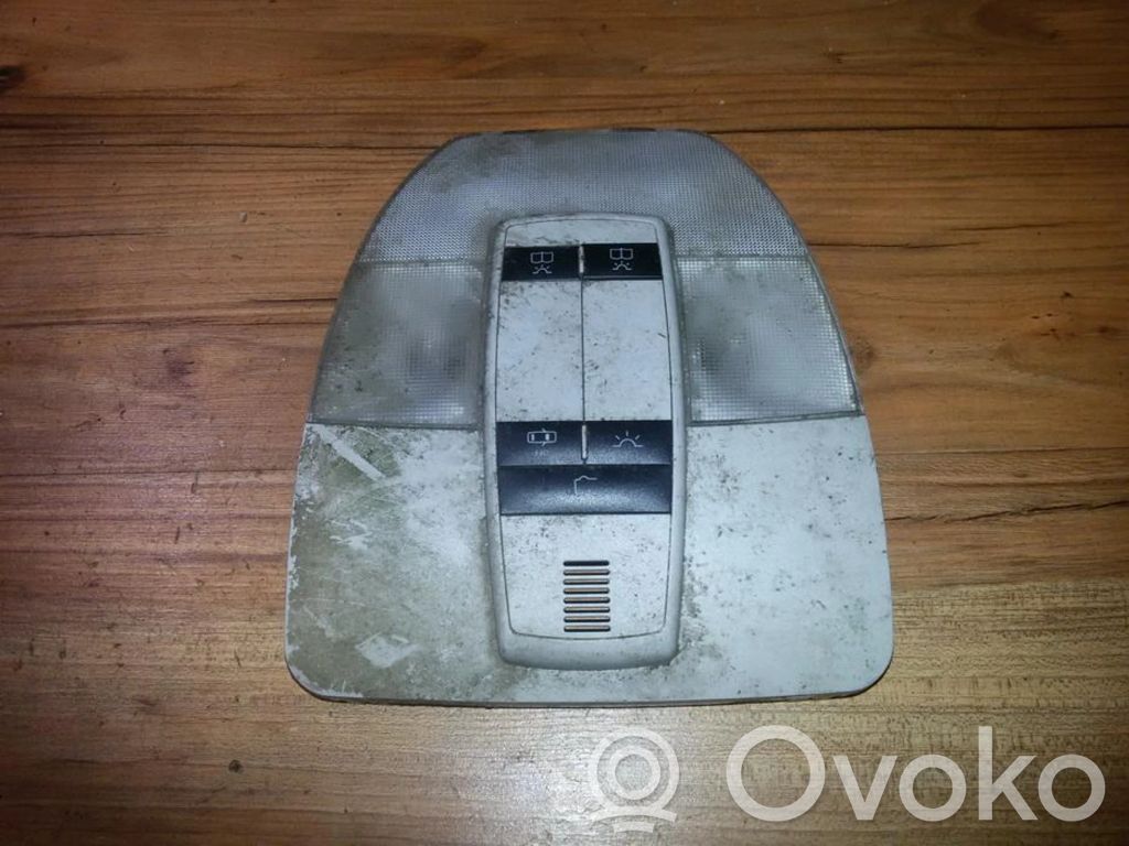 Mercedes-Benz A W169 Luz del asiento delantero 