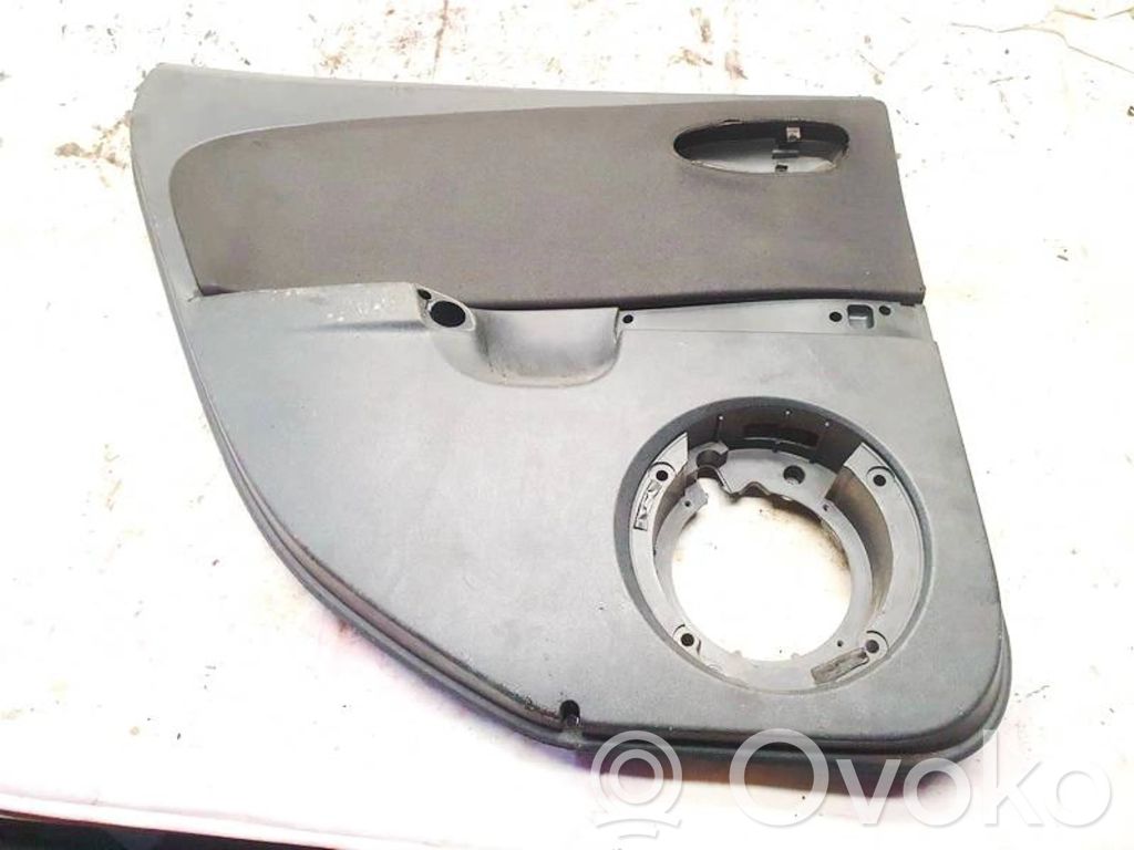 Seat Leon (1M) Takaoven verhoilu 