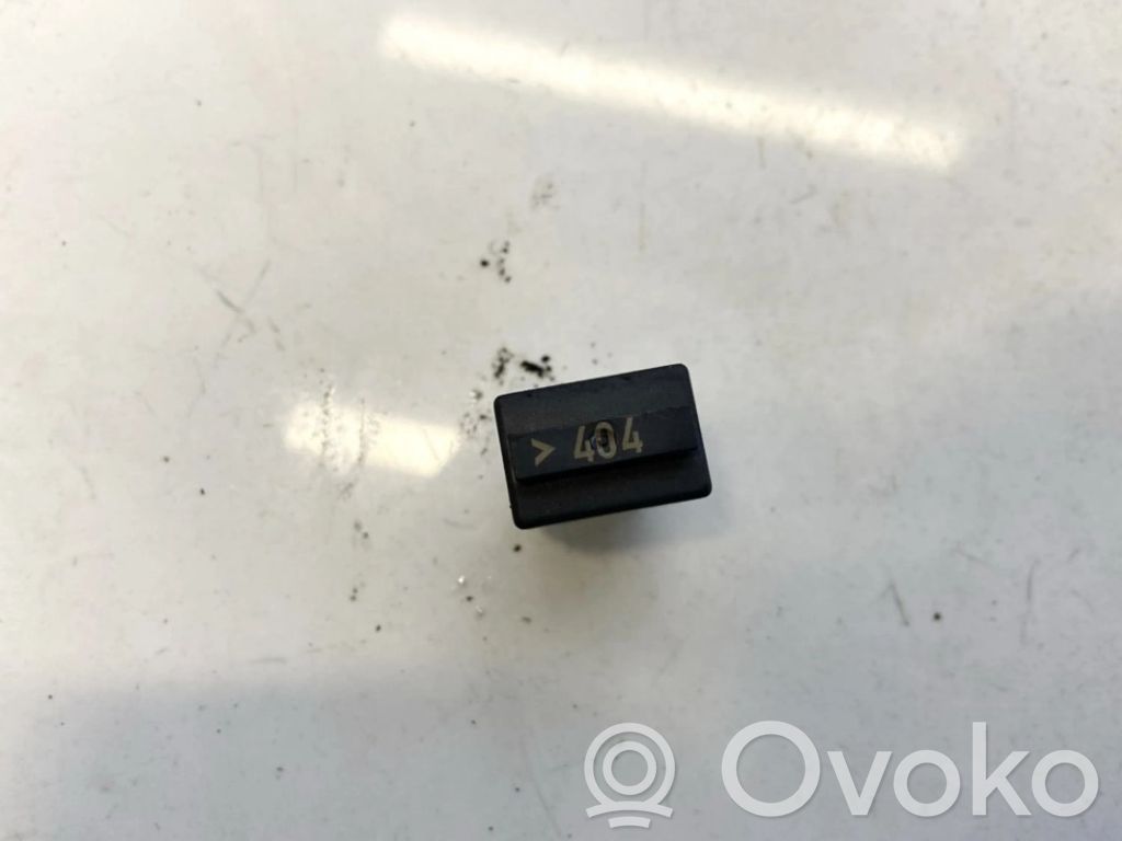 Alte relee   7M0951253C,95VW10K705EA,7M0951253C,95VW10K705EA