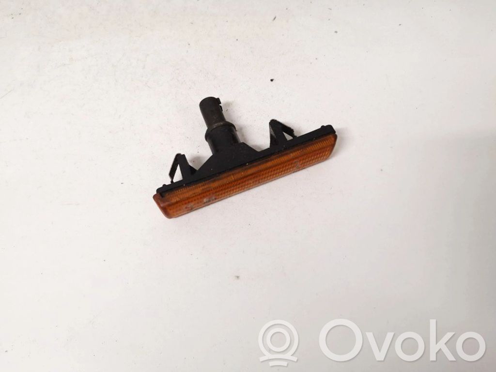 BMW 7 E38 Seitenblinker 