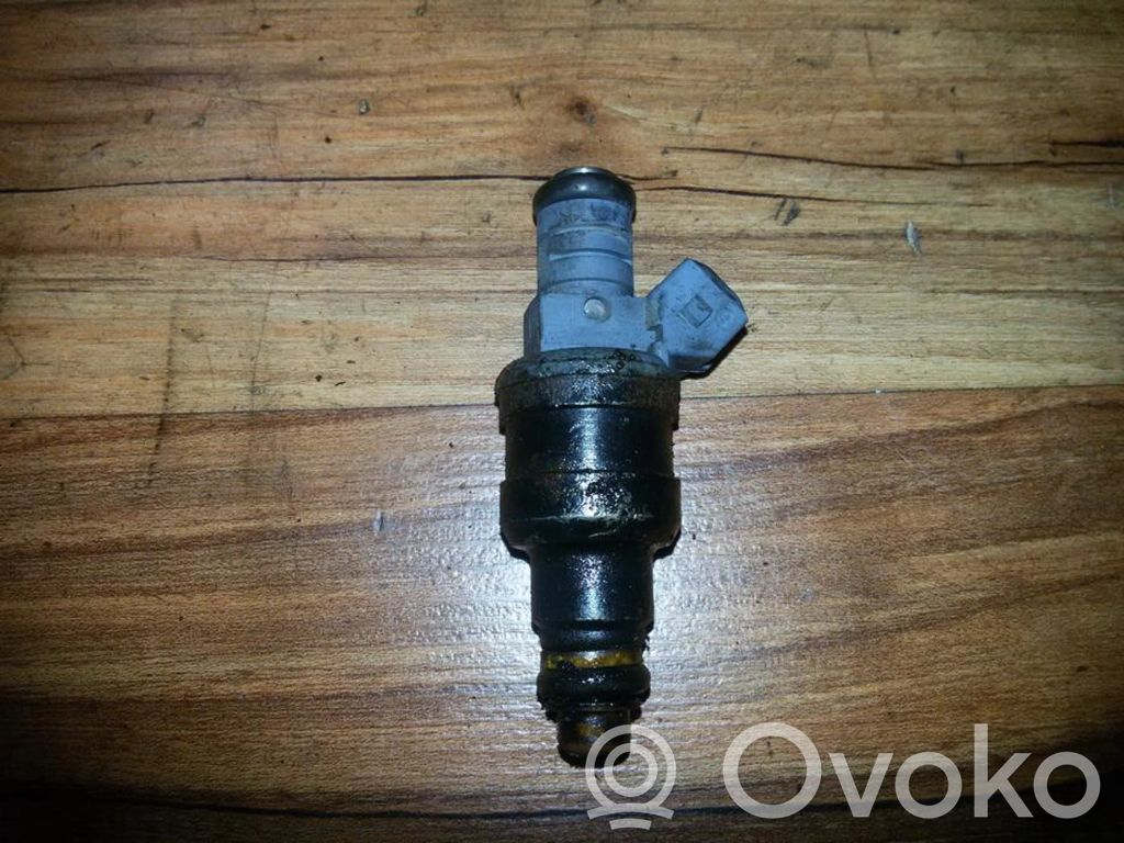 Inyector de combustible   0280150703,0280150703