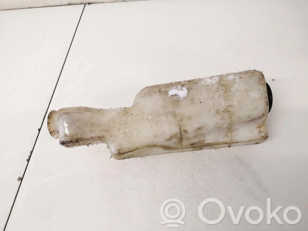 Vase d'expansion / réservoir de liquide de refroidissement