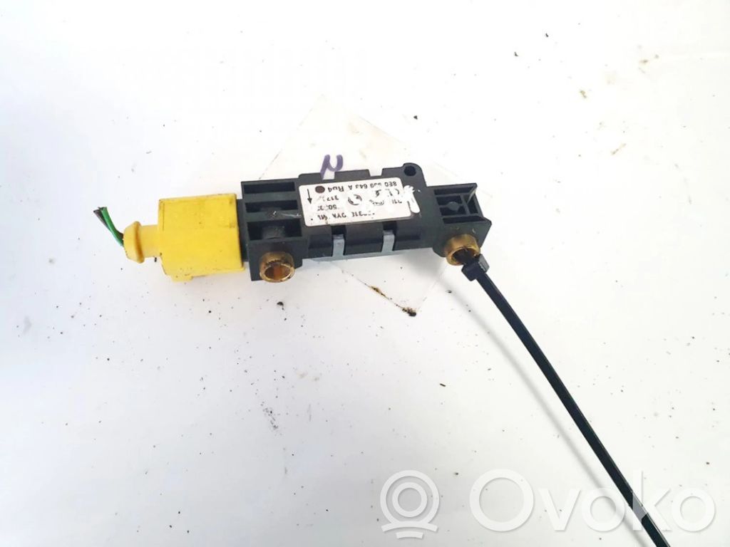 Audi A4 S4 B6 8E 8H Czujnik uderzenia Airbag 