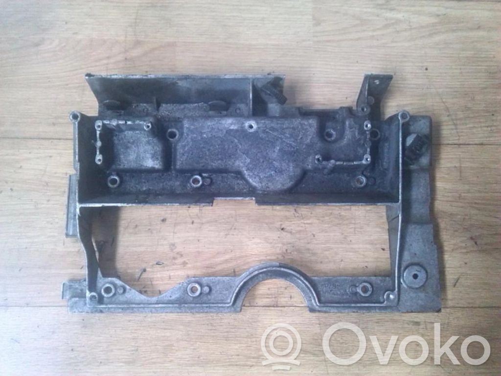 Volvo S40, V40 Rocker cam cover 