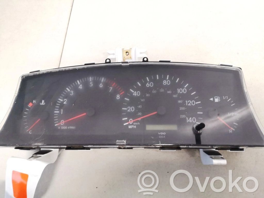 Toyota Corolla E120 E130 Spidometrs (instrumentu panelī) 
