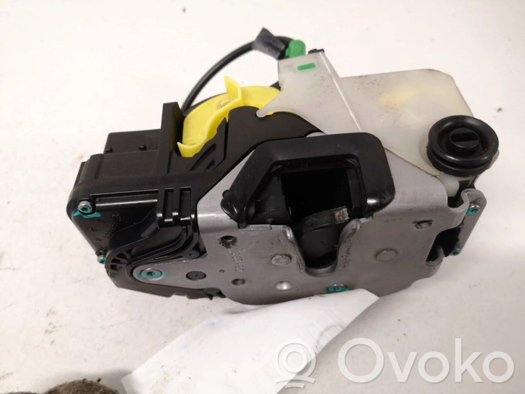 Opel Insignia A Takaoven lukko 