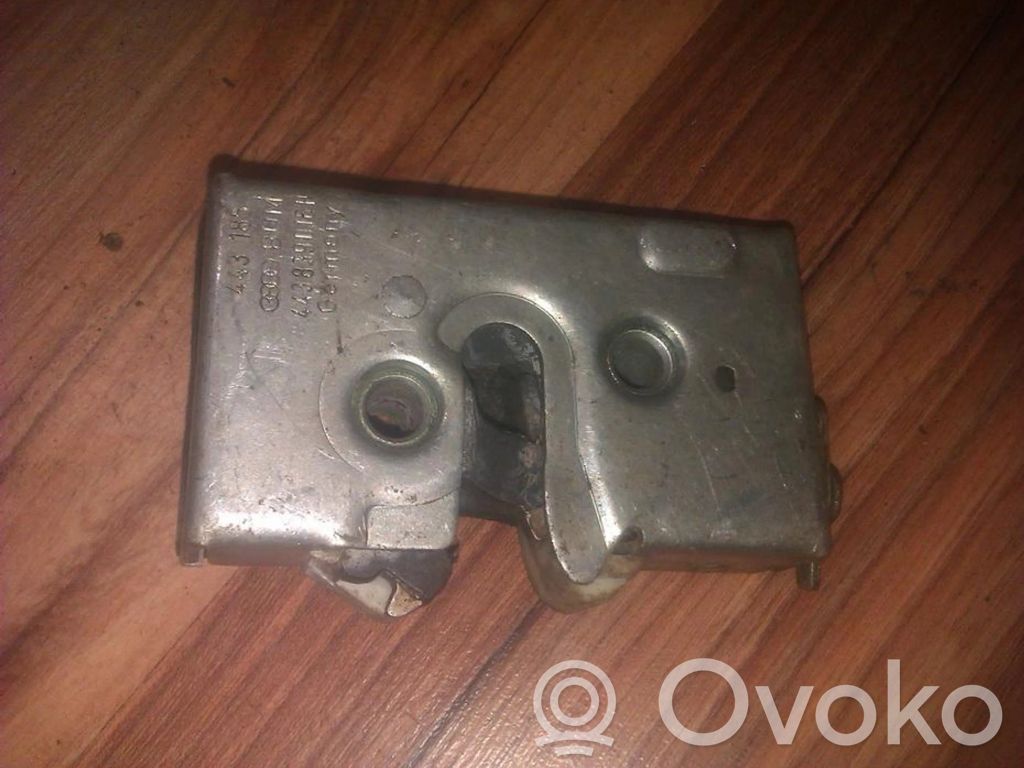 Audi 100 200 5000 C3 Serratura portiera posteriore 
