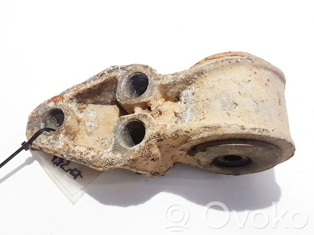 Volkswagen PASSAT B5 Supporto alloggiamento assale posteriore