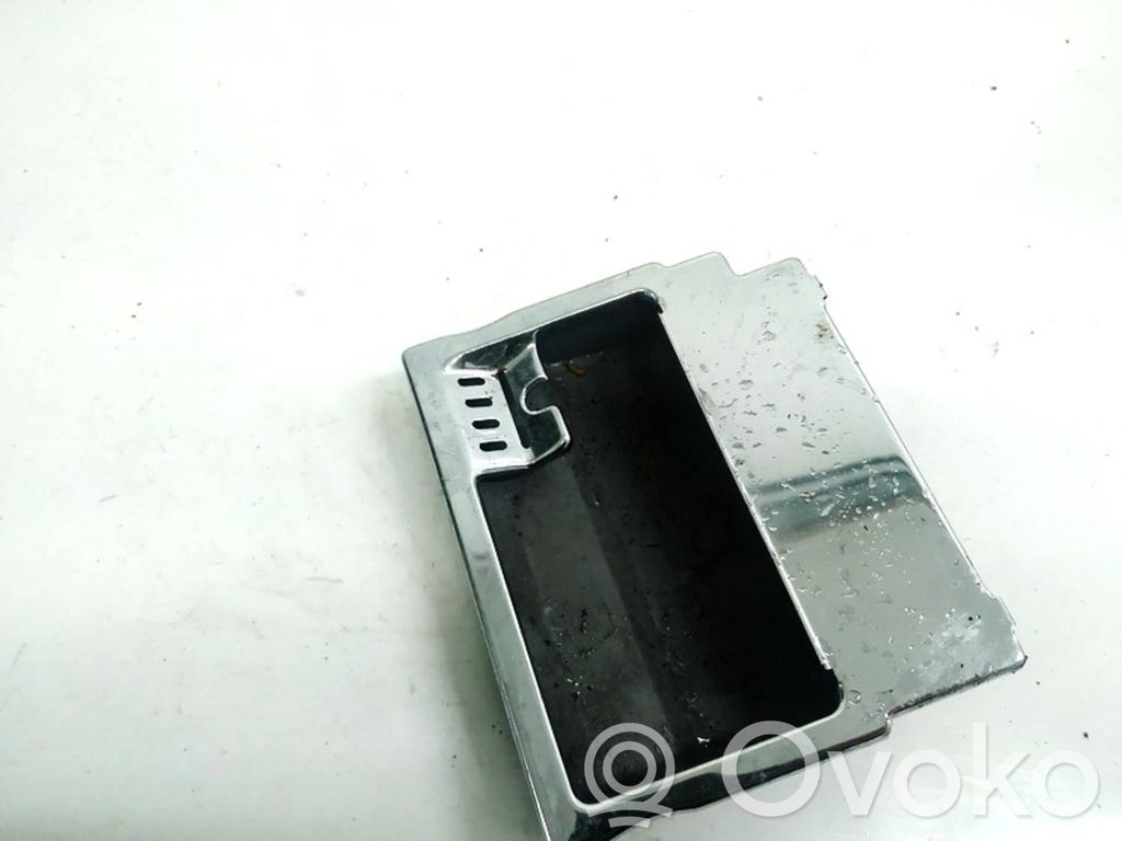 Posacenere auto   4B0857951F,4B0857951F