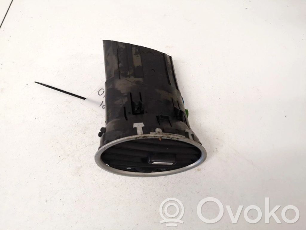 Ford Focus Rejilla de ventilación central del panel 