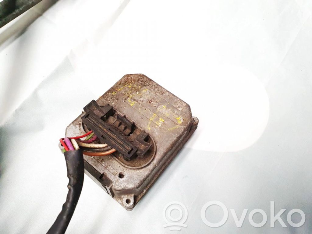 Window wiper relay