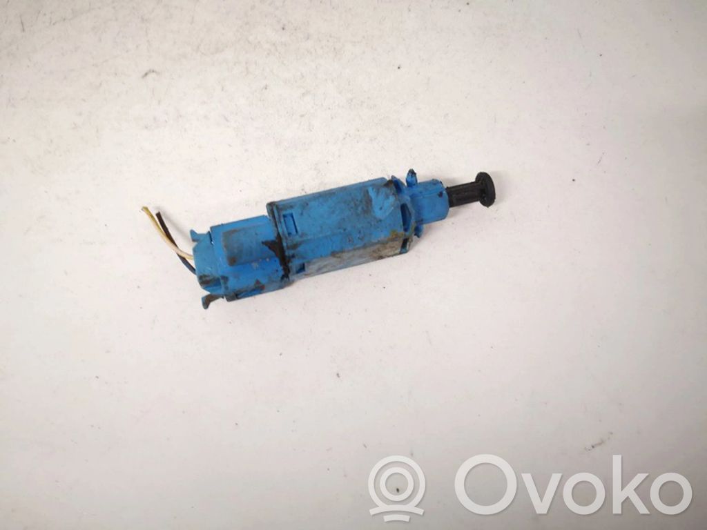 Volkswagen PASSAT B4 Comutator senzor pedală frână 