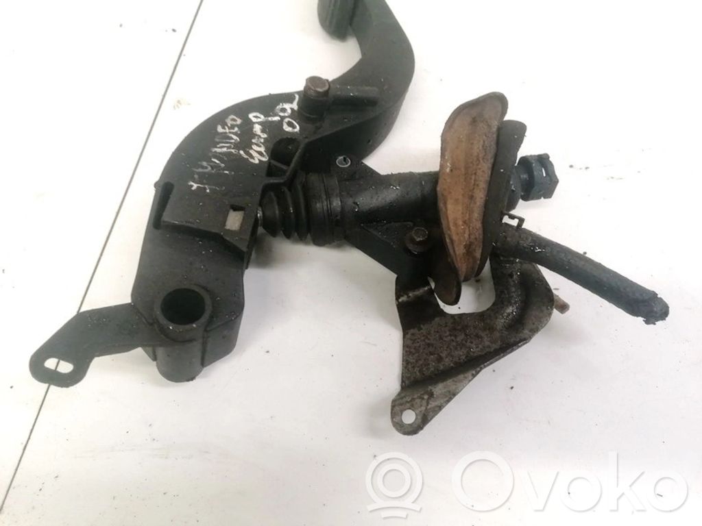 Ford Mondeo Mk III Pompa della frizione