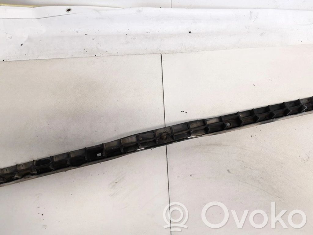 Volkswagen PASSAT B5.5 Uchwyt / Mocowanie zderzaka tylnego 