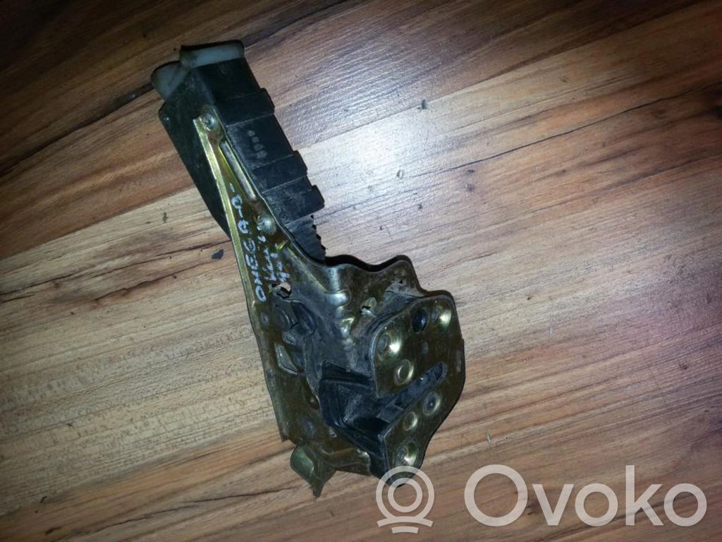 Opel Omega B1 Încuietoare ușă spate 