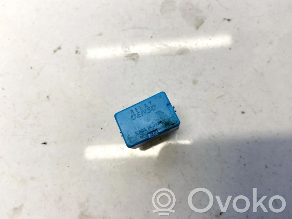 Toyota Corolla Verso AR10 Altri relè