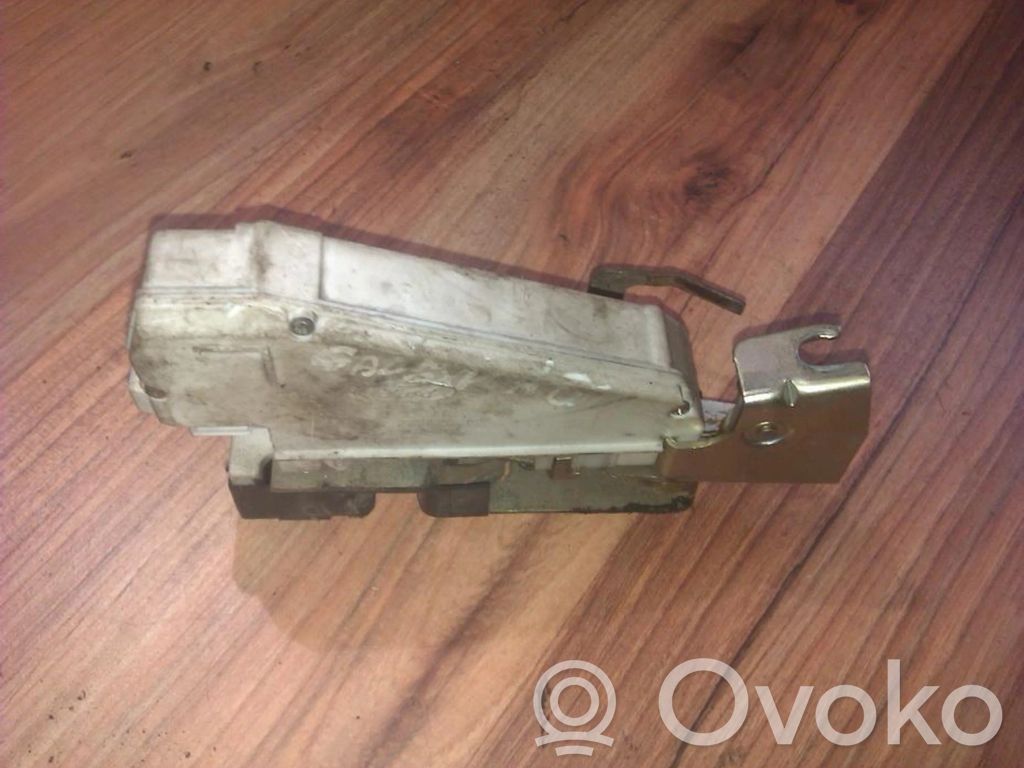 Ford Mondeo MK I Serratura portiera anteriore