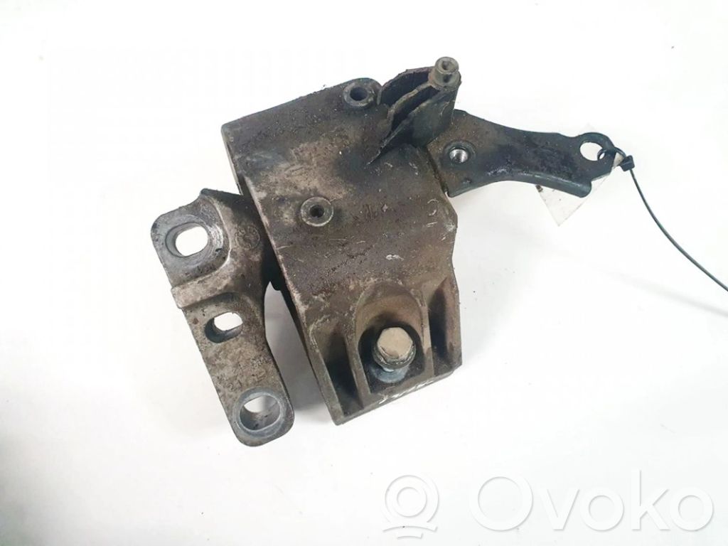 Audi A3 S3 8L Engine mount bracket 