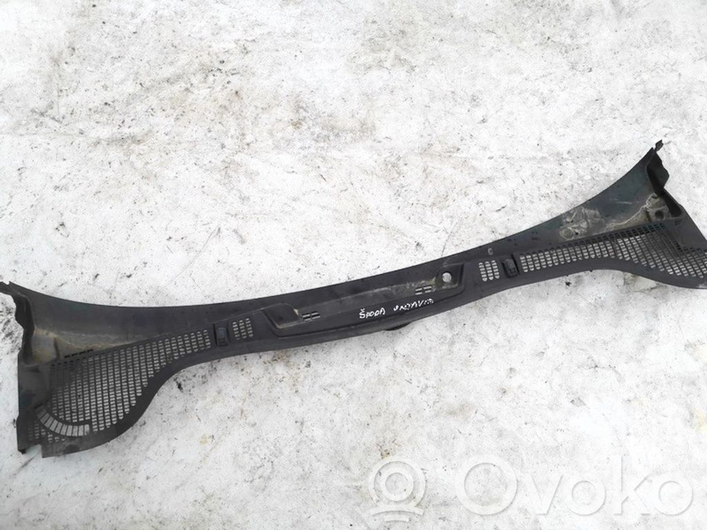 Skoda Octavia Mk2 (1Z) Rivestimento del tergicristallo