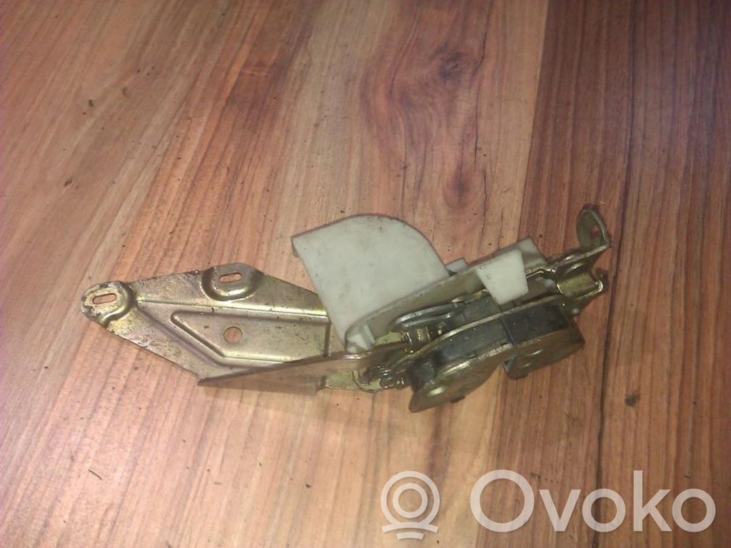 Opel Vectra A Etuoven lukko 