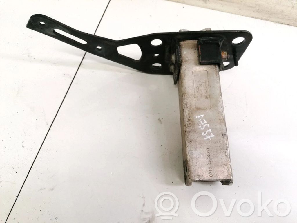 Audi A6 S6 C6 4F Staffa di rinforzo montaggio del paraurti anteriore 