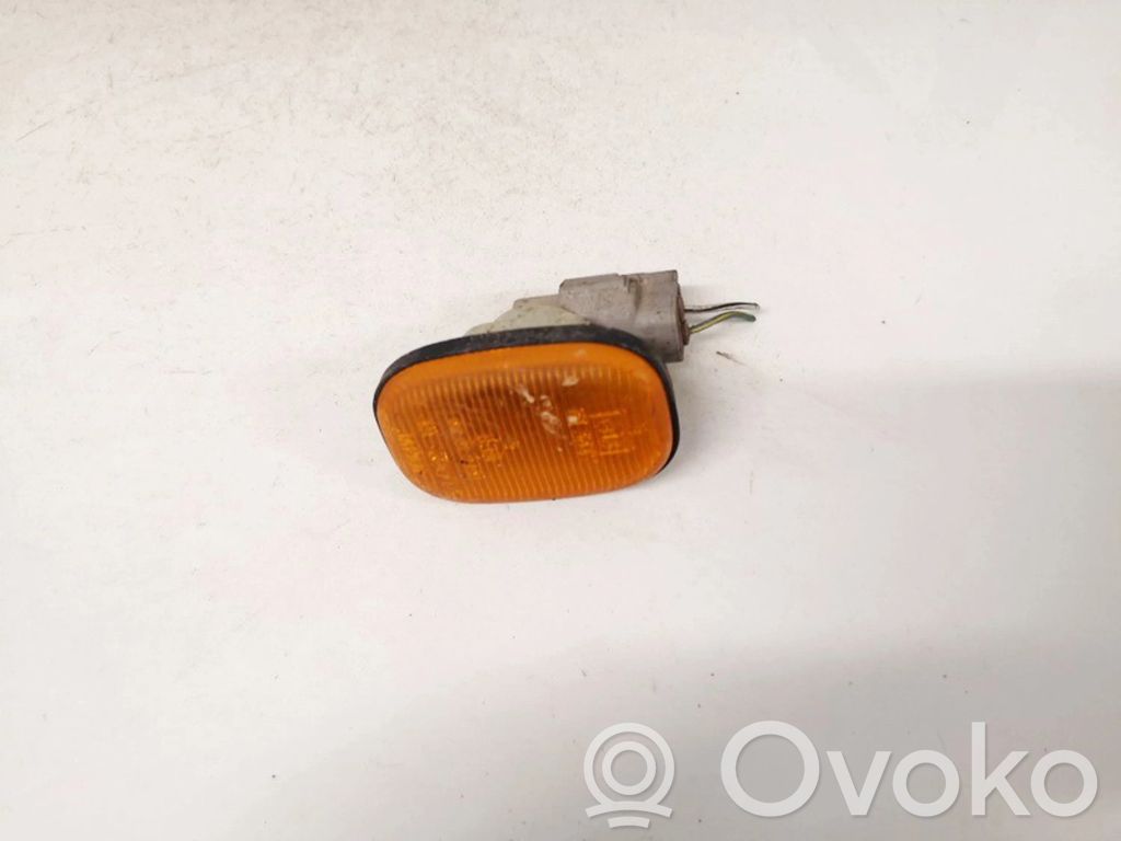 Toyota Avensis Verso Seitenblinker 