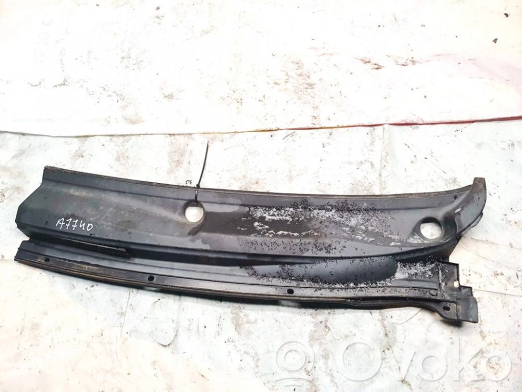 Toyota Corolla Verso E121 Moldura del limpia 