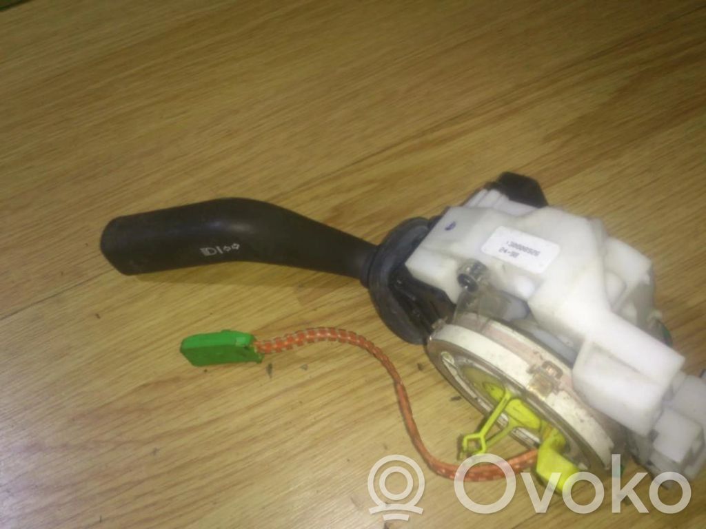Volvo S40, V40 Palanca de intermitentes 