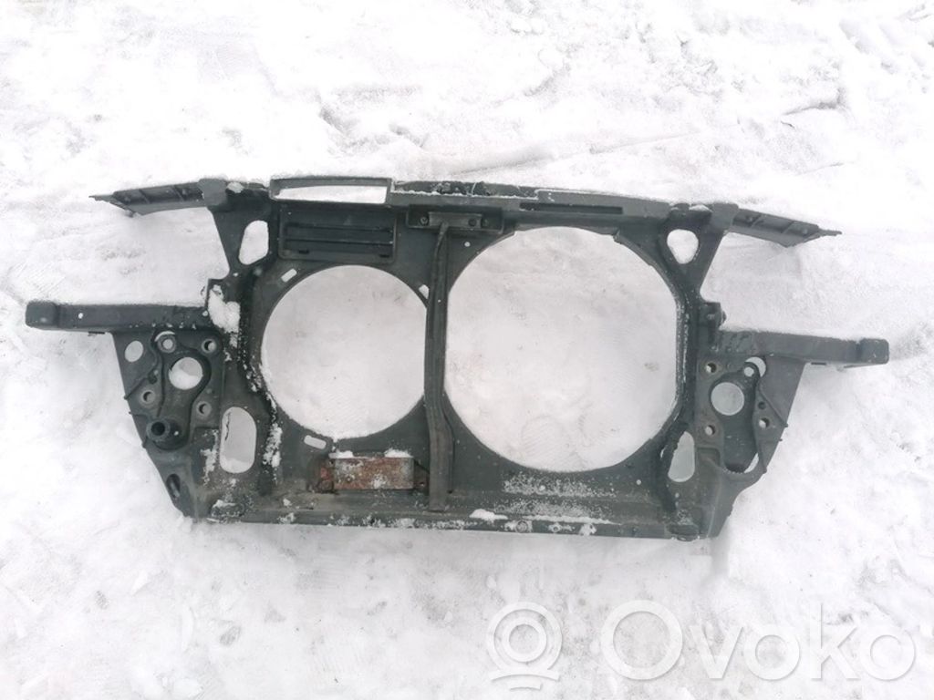 Pas przedni   4B0010157D,4B0010157D