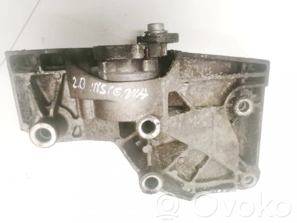 Opel Insignia A Engine mounting bracket 
