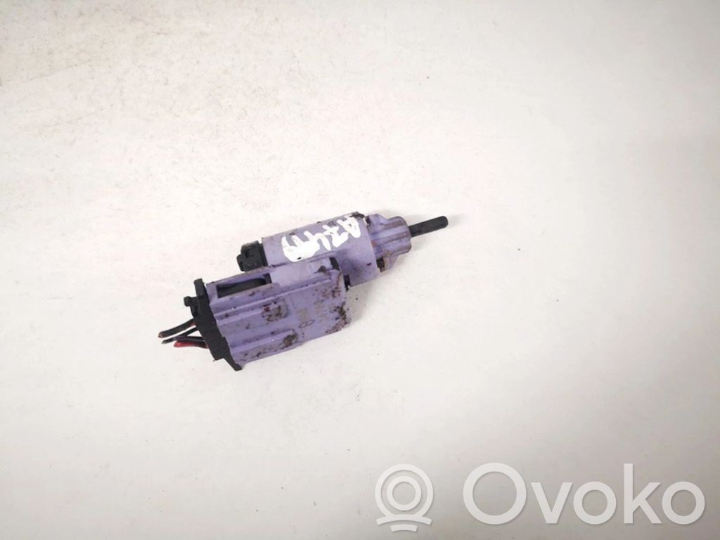 Interruptor sensor del pedal de freno   24760,24760