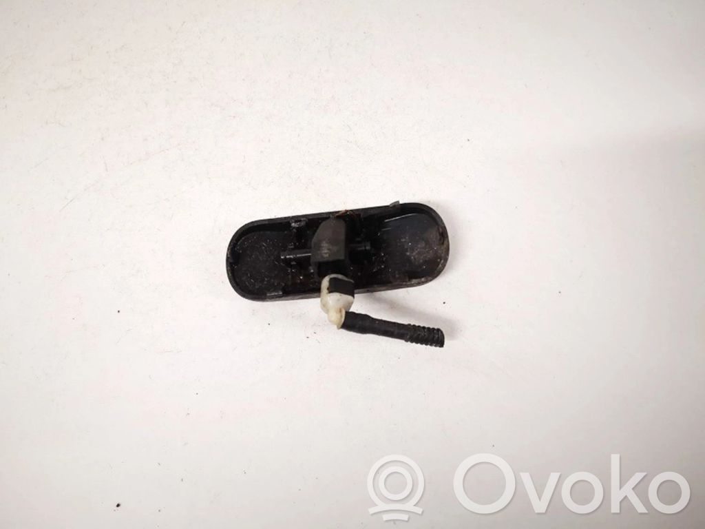 Volkswagen Golf V Ugello a spruzzo lavavetri per parabrezza 