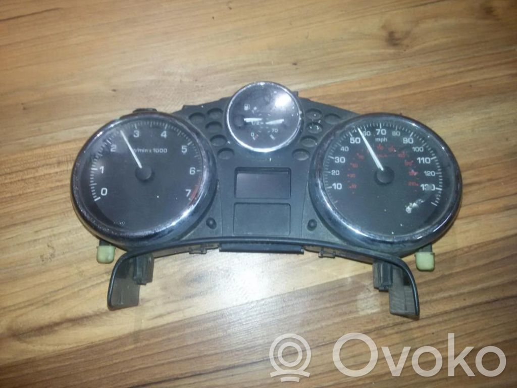 Peugeot 207 Geschwindigkeitsmesser Cockpit 