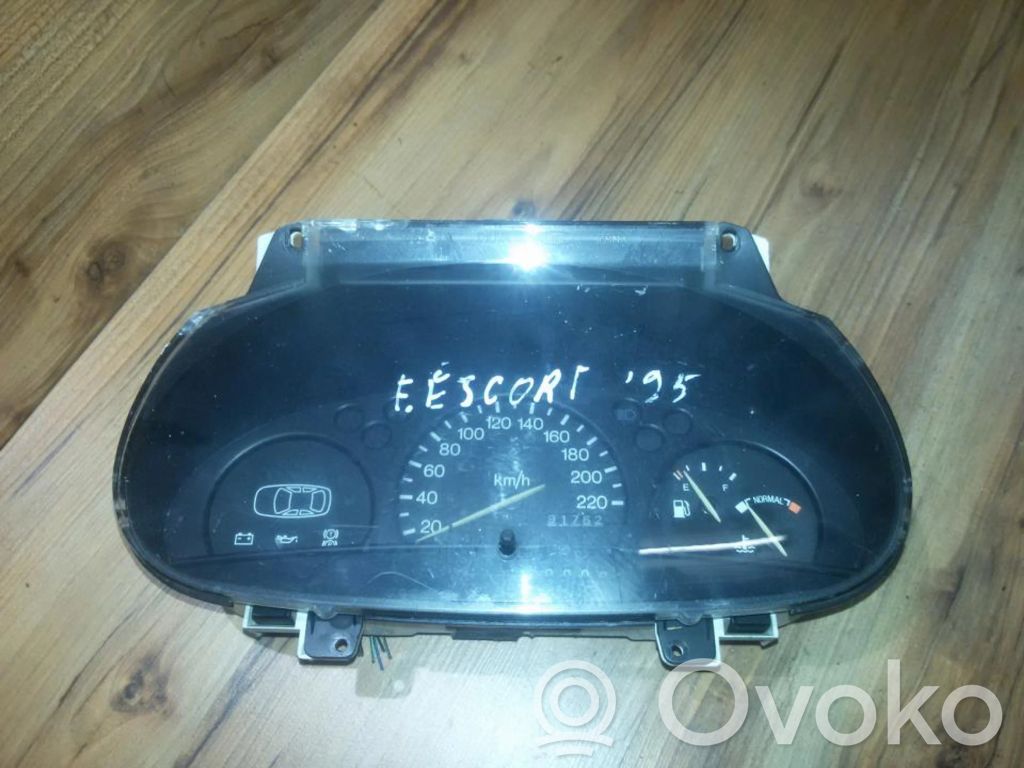 Ford Escort Speedometer (instrument cluster) 