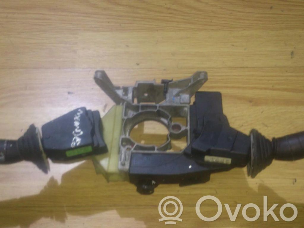 Ford Mondeo MK I Commodo, commande essuie-glace/phare 