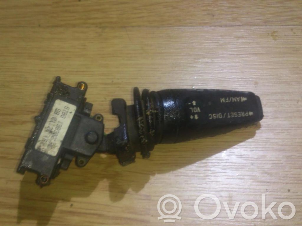 Ford Mondeo MK II Manetă semnalizator 